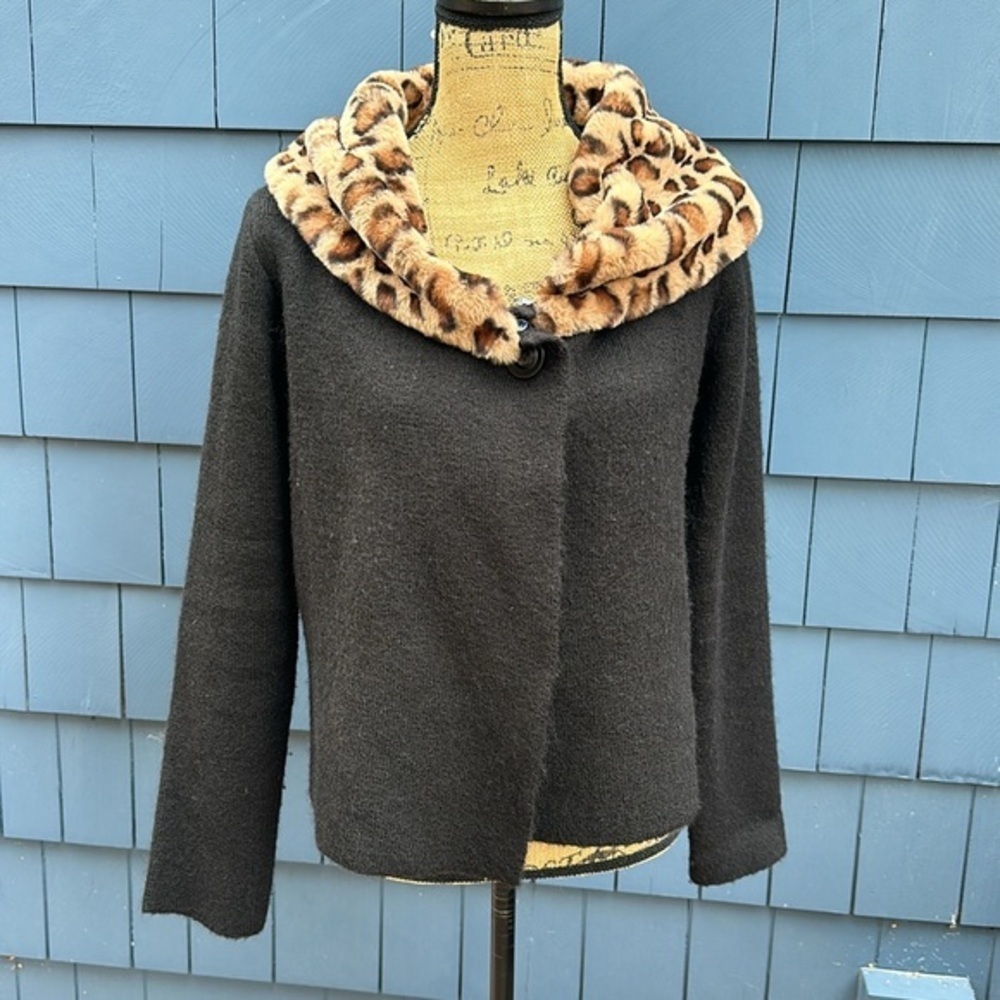 🖤🤎🖤Cynthia Rowley medium black cropped retro sweater leopard collar black soft